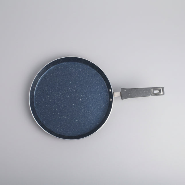 best quality hot plate / pizza pan best for making pizzas, parathas and more at low price at cooknex.pk